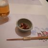 新鮨し - 料理写真:生ビールと付き出し（タコ唐揚げ）