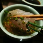 新鮨し - さらにアサツキを巻いてポン酢で食べる