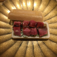 割烹 一楓 - 和牛と菜の花の白和え最中
                  