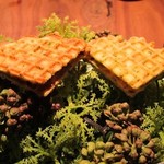 イレテテュヌフワ - 山菜のピッツェル