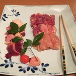 じどりや 穏座 - とり鍋(全て生でいける)