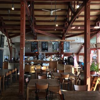 ジョジョズ カフェ&バー_0