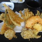 蕎麦切り屋 - やっぱりおいしいサクサクの海鮮天ぷら　2017.4