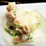 KAKIYA シェル＆シュリンプ - ホッキ貝のサラダ