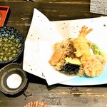 KAKIYA シェル＆シュリンプ - 天ぷら盛り合わせ