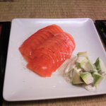 お魚のお店 福玄丸 - トマトとアボカドのカルパッチョ（680円）