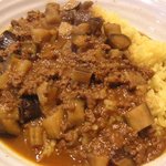 ムーンボウ - 水木の茄子のキーマカレー