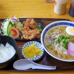 くつろぎ亭ひこべえ  - 2017年4月　ラーメンセット（864円）