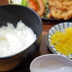 くつろぎ亭ひこべえ  - 2017年4月　ご飯と漬物