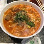 金海 - カルビクッパ900円