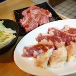 和風焼肉居酒屋　田村 - 2017年1月　上ミノ4人前【180円×4】ツラミ4人前【170円×4】奥はカイノミ4人前【270円×4】