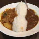 トプカ 神田本店 - 盛り合わせA （インドポーク＆牛すじ）1300円