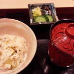 日本料理 百屋 - ふきと山椒の釜飯　残った分はおにぎりでお土産にしてくださいました。