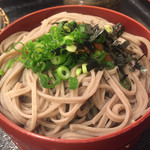 手打出雲そば いいづか - 割子に薬味のせて