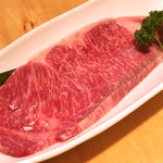 Sumibi Yakiniku Ooshiro - 石垣島の塩で漬けた石垣島産和牛の塩サーロイン