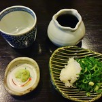 蕎仙坊 - つゆと薬味。