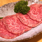 Sumibi Yakiniku Ooshiro - 石垣島産和牛のもも肉