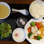Chiu Karyouri Tou Na - 中華御膳ランチ(ライス、スープ、副菜、杏仁豆腐付)酢豚1,080円