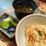 ステーキハウス キッチンリボン - 〆のガーリックライス！これ絶品！