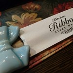 ステーキハウス キッチンリボン - 箸置きもおリボンで可愛い～(*^.^*)