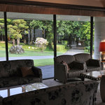 箱根ハイランドホテル ラウンジ - センスのよい調度品