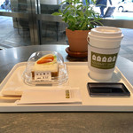 ザ マンダリン オリエンタル グルメショップ - キャロットケーキ 2016/05/12