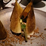 日本料理 TOBIUME - 「竹取物語」回りは土に見立てた鰹