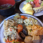 Ajidokoro Shouchan - お惣菜バイキングは野菜たっぷりの家庭の味。