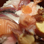 寿司一 - 海鮮丼アップ
