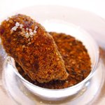 ラ・リューン - ランチコース 4104円 の紫芋 牛蒡のパウダーを土に見立てハーブ添え