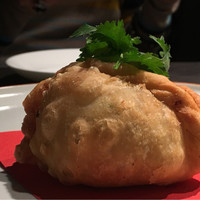 ミモザ - 酥餅のほろほろと儚く崩れる食感に少し欠け、カリッとするものの少しポソつく印象。これだけ塩がかなり効いていた。
