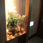 新野地温泉 相模屋旅館 - 各箇所に花が飾ってある