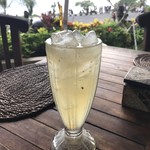 The Ocean Bar & Restaurant - レモンジュース Rp.20000