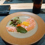 レストラン メルキュール - サーモンマリネ八朔ヴィネグレット