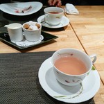 レストラン メルキュール - ハーブティー、ミルクティー