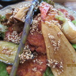 ルームカフェ - チキンカツ　ごまソース、アップ！