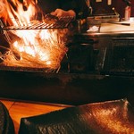 熟成魚と日本酒と藁焼き 中権丸 - ファイヤー(°▽°)