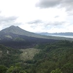 Pulu Mujung Warung - バトゥール山とバトゥール湖