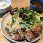 RISE & WIN Brewing Co. KAMIKATZ TAPROOM - 選べる阿波すだち鶏 油淋鶏風ダレ 1000円。