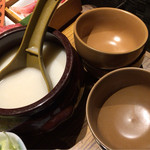 焼肉居酒家 韓の台所 - マッコリ