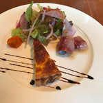 Bistro Vin Vino - キッシュといなだのカルパッチョ