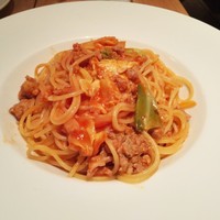 Osteria UVA RARA 横浜 - 春キャベツと豚肉のスパゲティ