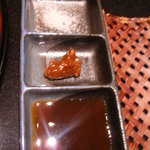 Japanese Teppan Dining さとみ - ピンク塩、にんにくみそ、ポン酢