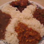 レストラン ふぁぶ - 「ふぁぶ」通のカレーの盛り方（食べ放題）