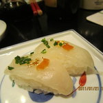 浅草 魚清 - 魚清　ふぐ寿司は金粉もかかっていてセレブな感じでした　　　　　　（＾∇＾）　身もプリプリ♪　　