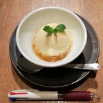 梅チョンソースのバニラアイス　216円