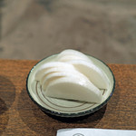 柳家 - 突出しの岐阜県産の大根