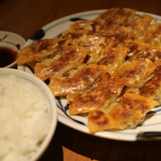 難波でおすすめの餃子 持ち帰り をご紹介 食べログ 難波でおすすめの餃子 持ち帰り をご紹介 食べログ