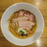 ルースター - 料理写真:2017年2月　チャーシューメン[塩]　850円
