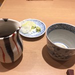 おそばの甲賀 - このつけ汁の辛さがすごい！